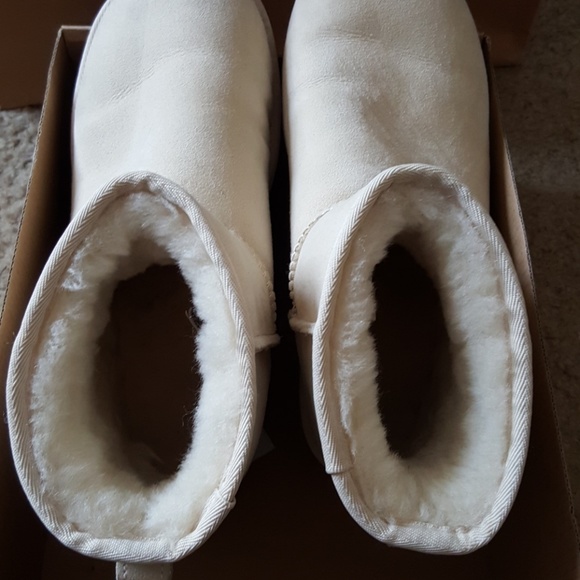 Authentic Ugg Cream Mini Boots - SOLD - Picture 6 of 8
